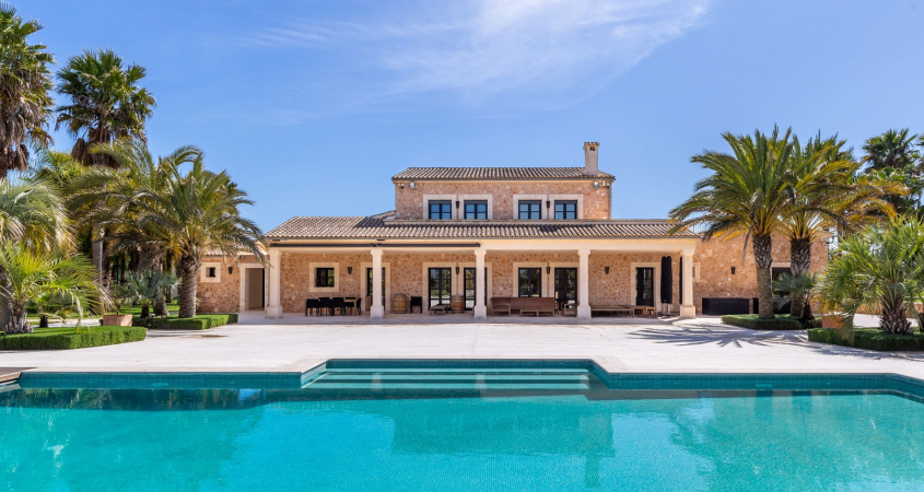 HIGH-CLASS LIVING & MEDITERRANER LIFESTYLE DELUXE