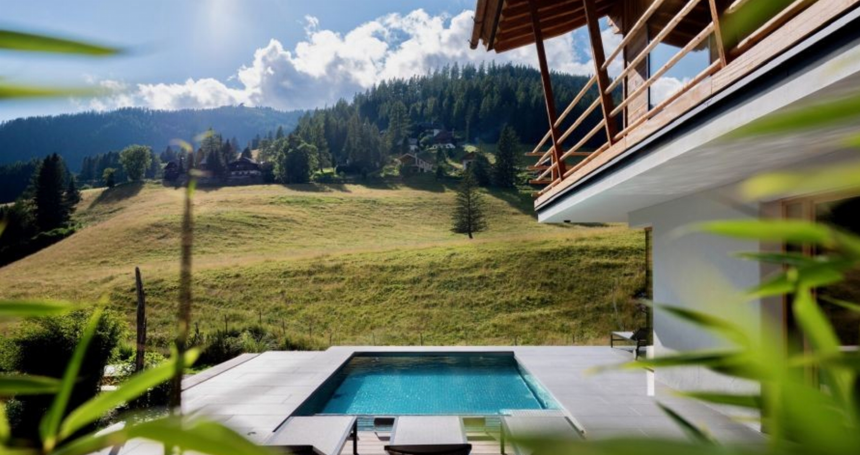 TRAUMHAFTES, LUXURIÖSES SPA-CHALET MIT SMARTEM DESIGNER-INTERIEUR AN DEN SKIPISTEN IN KÄRNTEN